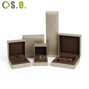 Factory wholesale custom luxury velvet jewelry packing box thick sponge necklace Leather Jewelry Ring Pu Box
