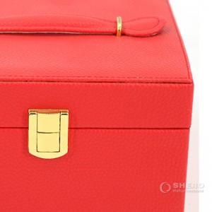 Boîte à bijoux rouge pour femmes, boîte de rangement de bijoux en cuir PU de voyage Portable de taille moyenne à 3 couches avec serrure