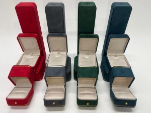 Custom Logo Plastic Velvet Jewellery Boxes