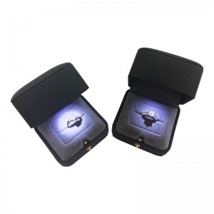Joyero LED de terciopelo de lujo con caja de regalo con luz LED para collar con colgante de anillo