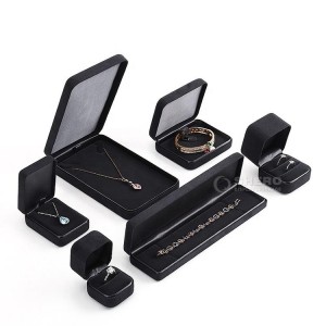 Luxury velvet jewelry packaging box with gold button for Wedding