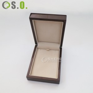 최고의 판매 골드 럭셔리 나무 보석 상자 벨벳 내부 Cusotm 디자인 나무 상자 포장