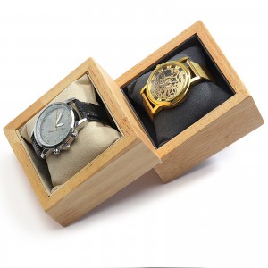 Suporte de exibição de pulseira de relógio de joias de madeira com base de madeira de pinho e travesseiro de couro para joalheria