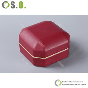 Benutzerdefinierte rot lackiert leuchtende LED-Kunststoffbox Halskette Ornament Schmuckset Box Luxusschmuck Geschenkbox mit Licht