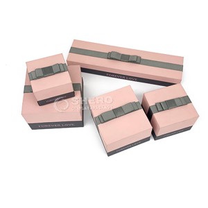 Großhandel rosa Ring Halskette Box Papier Schmuckkästchen kleine Schmuck Veranstalter Ohrring Paket Box Cover Box mit Schleife Knoten