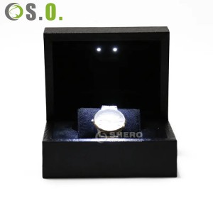 Benutzerdefinierte Marken-Armbanduhr-Verpackungsbox, Luxus-Uhrenboxen, Gehäuse mit Goldfolien-Logo, LED-hellschwarzes Plüsch-Samtkissen