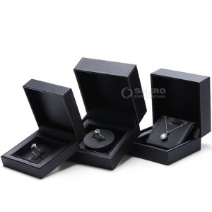 Cajas de inserción de gamuza de papel de cuero PU negro de alta calidad con logotipo personalizado, caja de joyería de plástico para anillo, collar, pulsera, embalaje de regalo