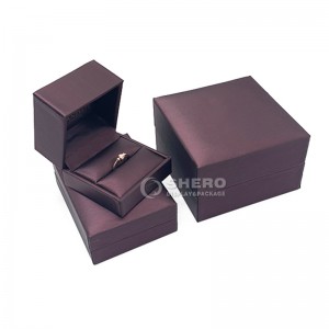 Custom Romantic Sweet Luxury Small Velvet Engagement Ring Box Ring JEWELRI BOX Jewelry Box Gift Packaging Customized