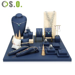 Maßgeschneidertes komplettes Set Schmuck-Display-Requisiten, Halskette, Schmuckregal, Armband, Schaufenster, Wildleder-Display-Set
