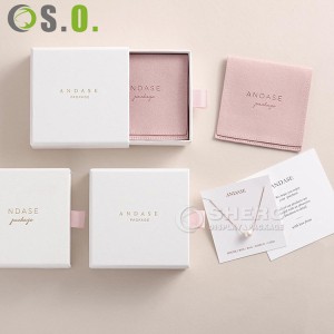 Aangepaste kleine papieren kartonnen ringlade verpakking sieraden geschenkdoos en tas met logo