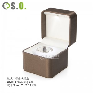 Luxury custom square ring leather Magnifying glass insert led lamp jewelry display case box