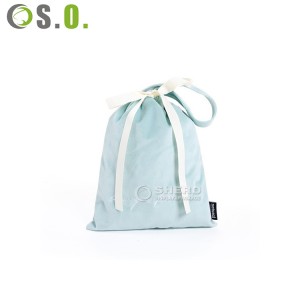 Pochette cadeau personnalisée en gros, pochette à cordon de serrage en velours et flanelle pour bijoux, sac cadeau avec logo
