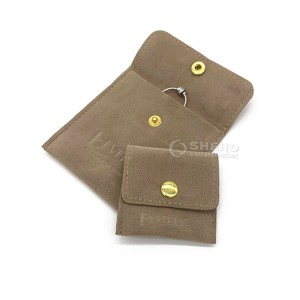 Enveloppe en velours de daim imprimée personnalisée, pochette à bijoux grise et sac cadeau d'emballage avec bouton