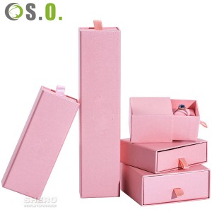 Portagioie e borsa per imballaggio con cassetto per anelli in cartone di carta rosa personalizzato piccolo con logo stampato
