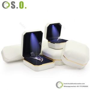 Hadiah Warna Tersuai Kotak pembungkusan barang kemas dengan Lampu LED untuk Kalung gelang Cincin borong