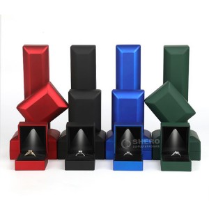 luxe Led-sieradendoos zwart laklogo zeefdruk led-sieradenpakket op maat gemaakte ringdozen sieradendoos met licht