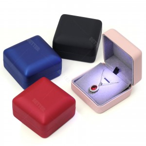 Wholesale Custom New Luxury Jewelry Magnetic Packaging Box Bracelet Storage Box Necklace Blue Leather Ring Jewelry Box