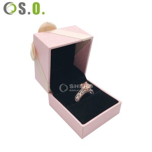 Scatola di gioielli per anello di visualizzazione dell'imballaggio pubblicitario di gioielli regalo in plastica blu di stoccaggio della manifattura