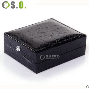 Custom logo Luxury Green Jeweler Packaging Box Metal Buckles Earring Ring Necklace Pu Leather Jewelry Box Sets