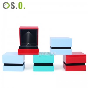 Luxury Pink Jewelry Box Ring Box with LED Light Engagement Wedding Rings Case Boxes Pendant Earring Display Storage Jewellery
