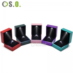 Hot Sale Light Ring Box Jewelry Storage Display Case Jewelry Box With Led Large Jewelry Gift Box Purple With Lights
