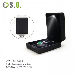 China Luxus-Schmuckschatulle mit individuellem Logo, Schmuckverpackungsbox aus Pu-Leder mit LED-Licht