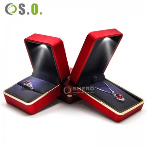 Factory New Design Baking Paint Jewelry Boxes With Led Light Necklace Earring Ring Package